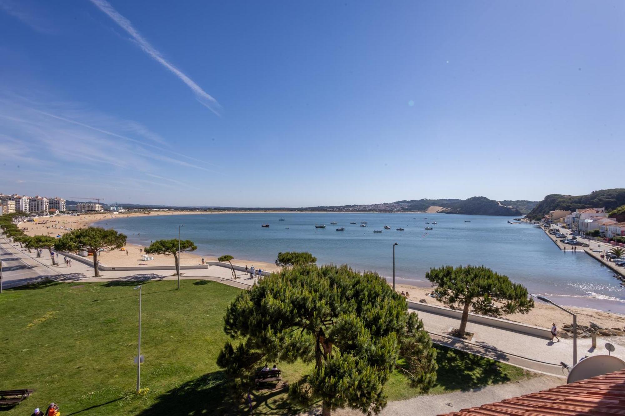 Apartamento CASA CAIS em frente a baía São Martinho do Porto Exterior foto